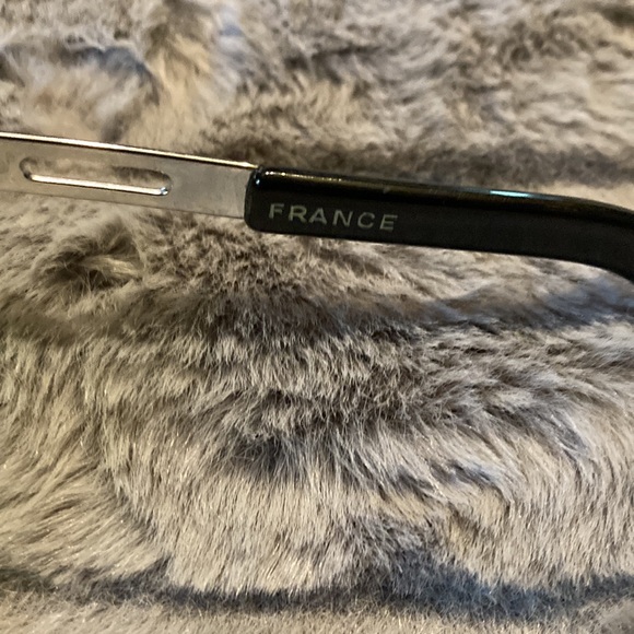 Vintage gold metal round sunglasses approximate size 62-15 $25 - Picture 10 of 10